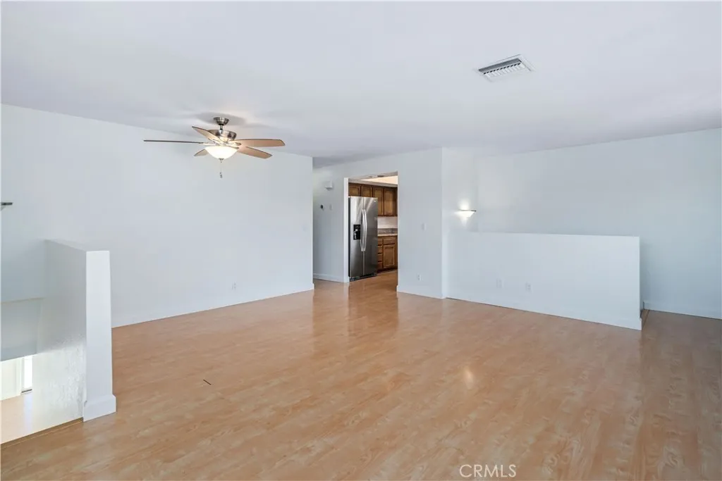 42718 Coolcrest Drive, Lake Hughes, California 93532 home-pic-9