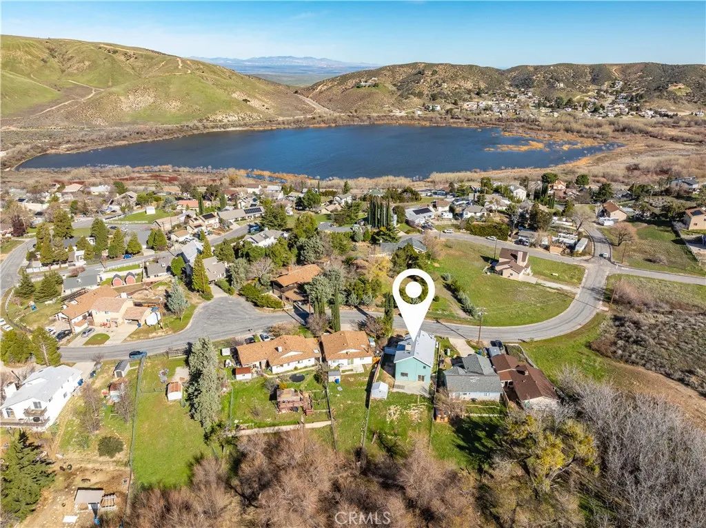 42718 Coolcrest Drive, Lake Hughes, California 93532 home-pic-40