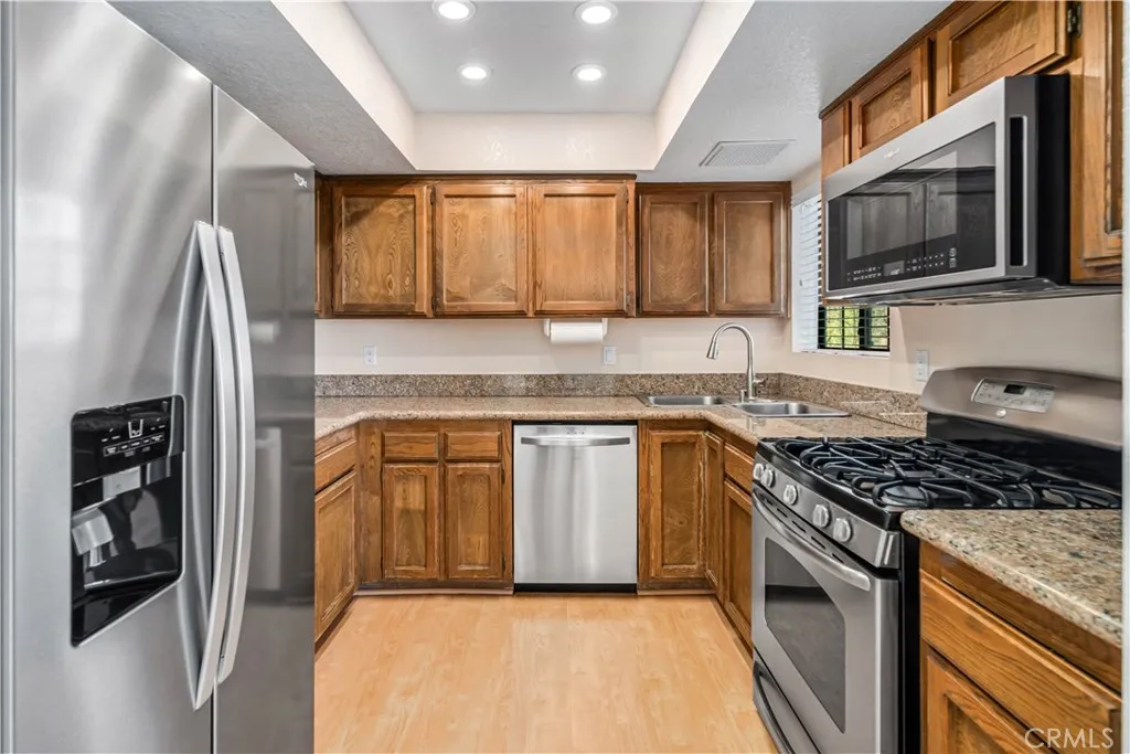 42718 Coolcrest Drive, Lake Hughes, California 93532 home-pic-13