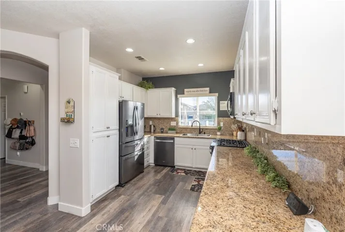 14268 Caballo Court, Victorville, California 92394