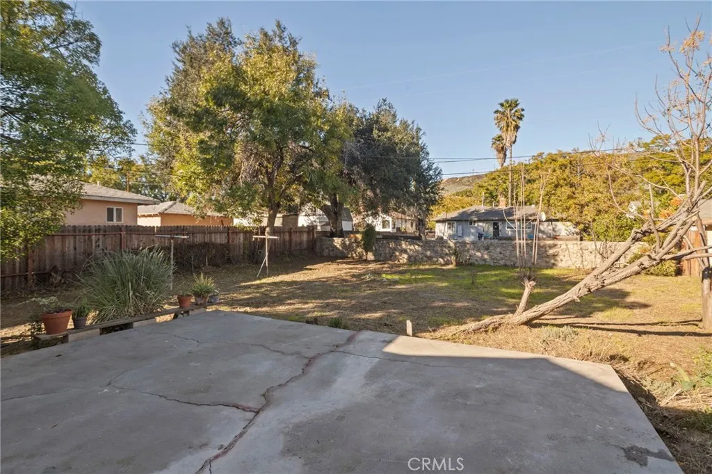 1290 Lomita Road, San Bernardino, California 92405 home-pic-23