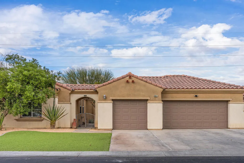 83814 Wolf Creek Road, Indio, California 92203 home-pic-2