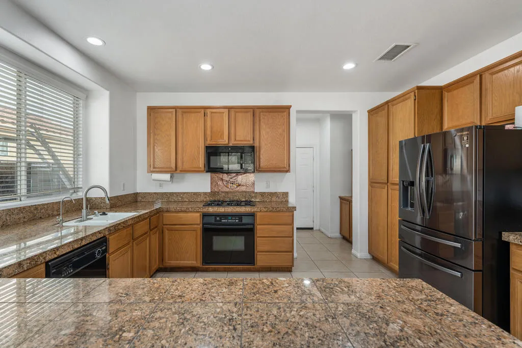 83814 Wolf Creek Road, Indio, California 92203 home-pic-14