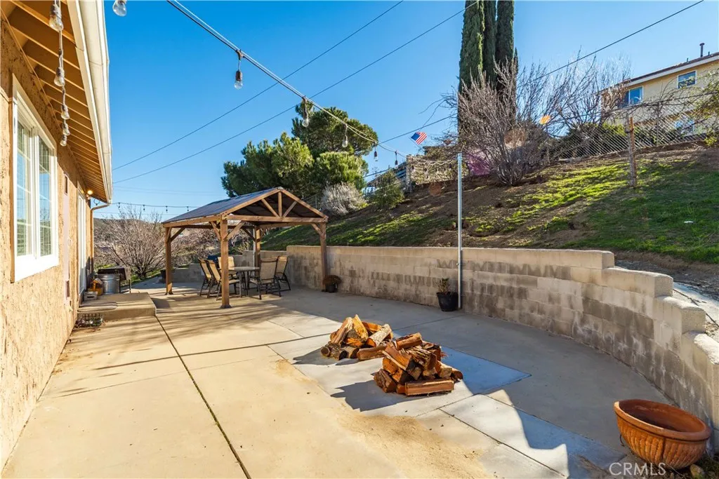 15152 Ojibwa Place, Lake Hughes, California 93532 home-pic-25