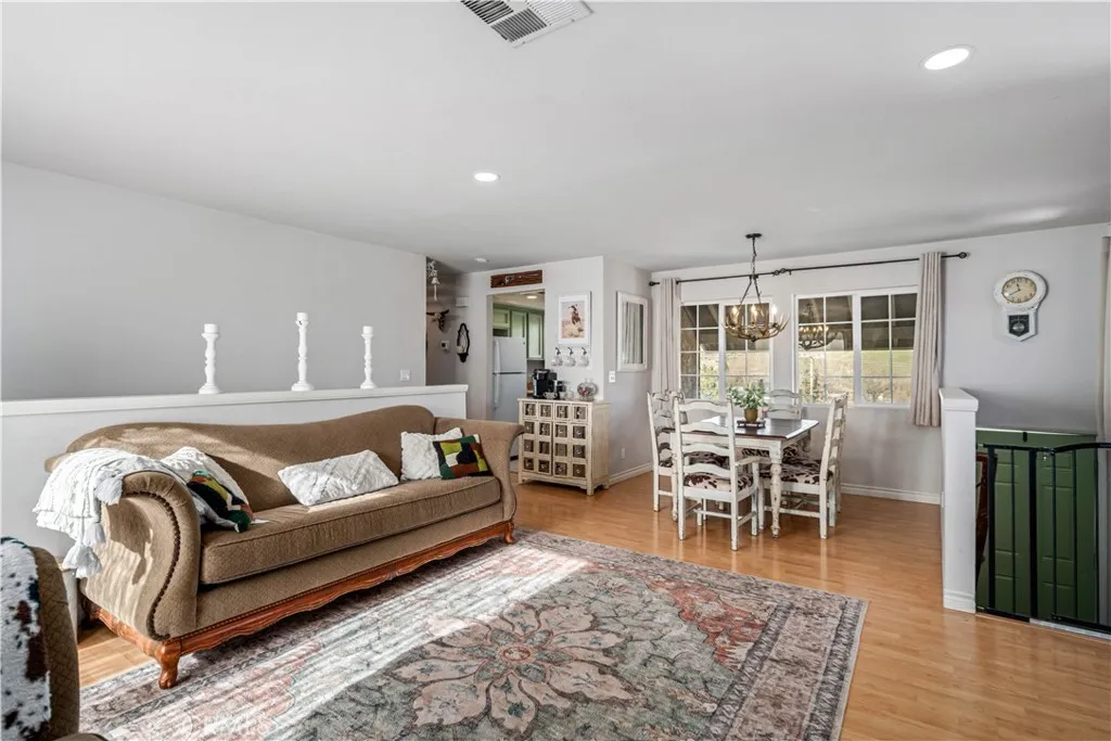 15152 Ojibwa Place, Lake Hughes, California 93532 home-pic-6