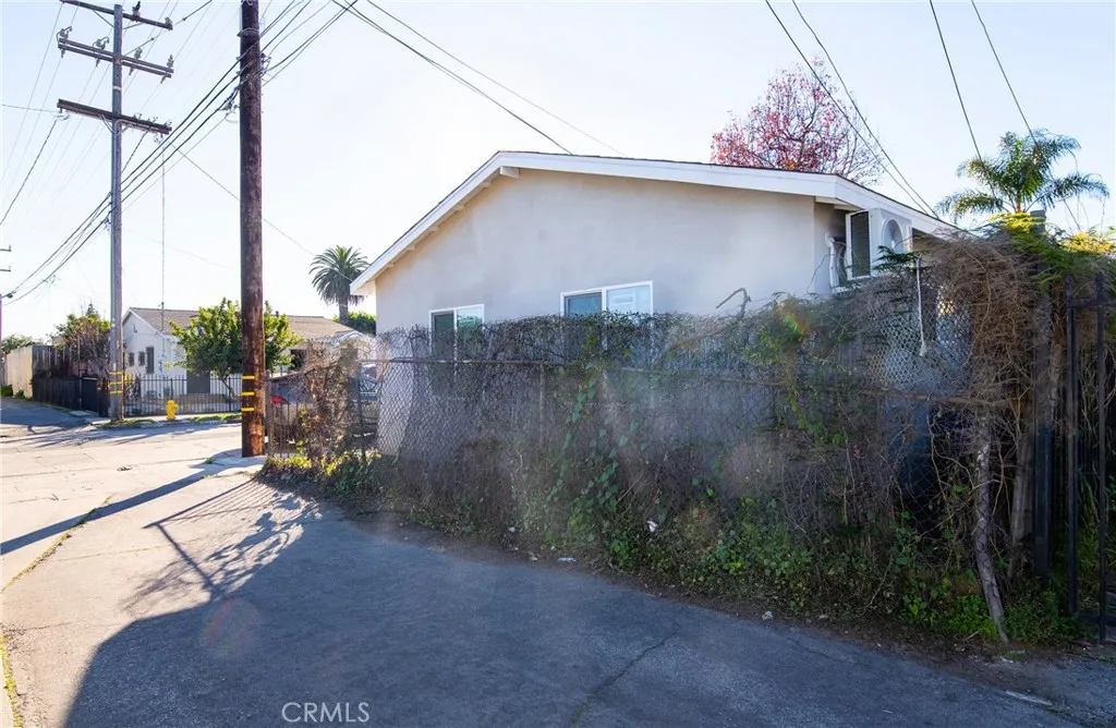 8230 Compton, Los Angeles, California 90001 home-pic-44