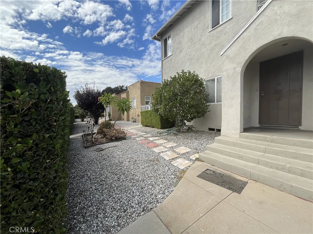 1111 Alhambra Rd, Alhambra, California 91801 home-pic-8