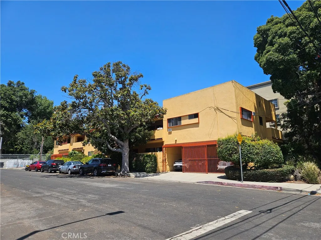 11727 Ohio, Los Angeles, California 90025 home-pic-1