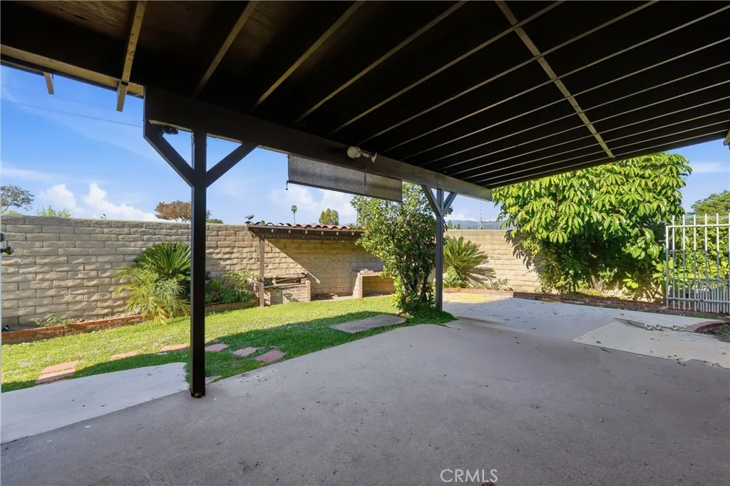 937 N Greenpark, Covina, California 91724 home-pic-9