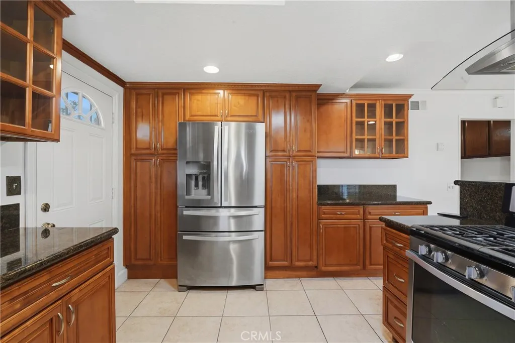 937 N Greenpark, Covina, California 91724 home-pic-24