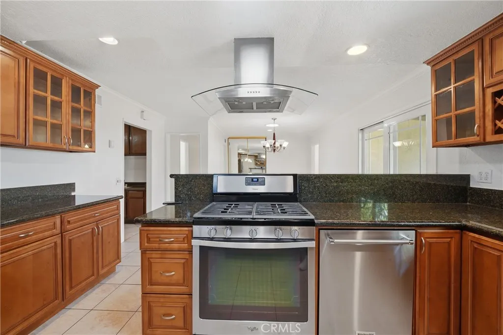 937 N Greenpark, Covina, California 91724 home-pic-23