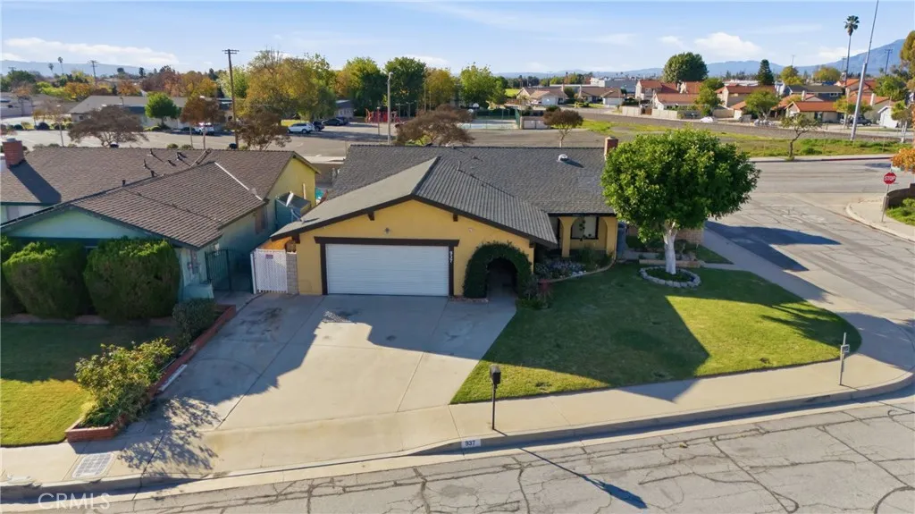 937 N Greenpark, Covina, California 91724 home-pic-51
