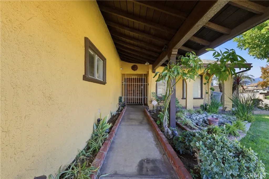 937 N Greenpark, Covina, California 91724 home-pic-7