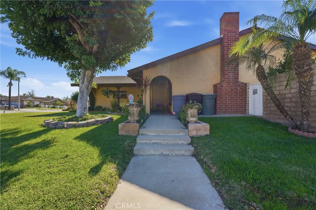 937 N Greenpark, Covina, California 91724 home-pic-5