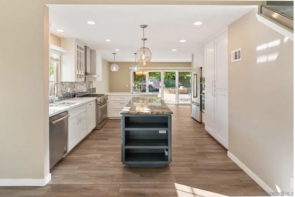 14274 Woodcreek Rd, Poway, California 92064 home-pic-9