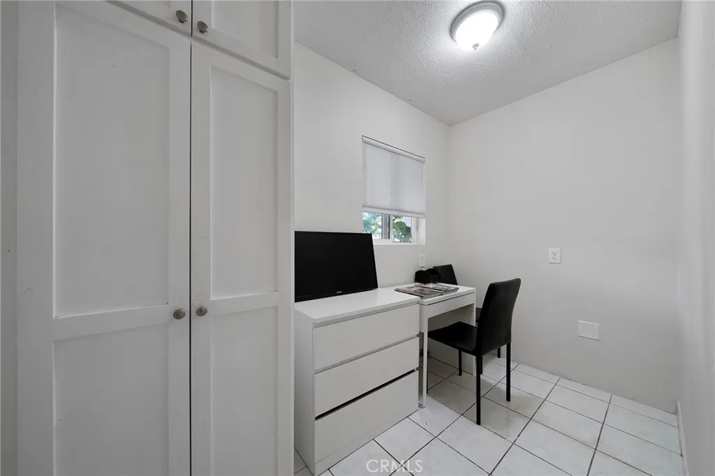 8319 Gainford, Downey, California 90240 home-pic-14
