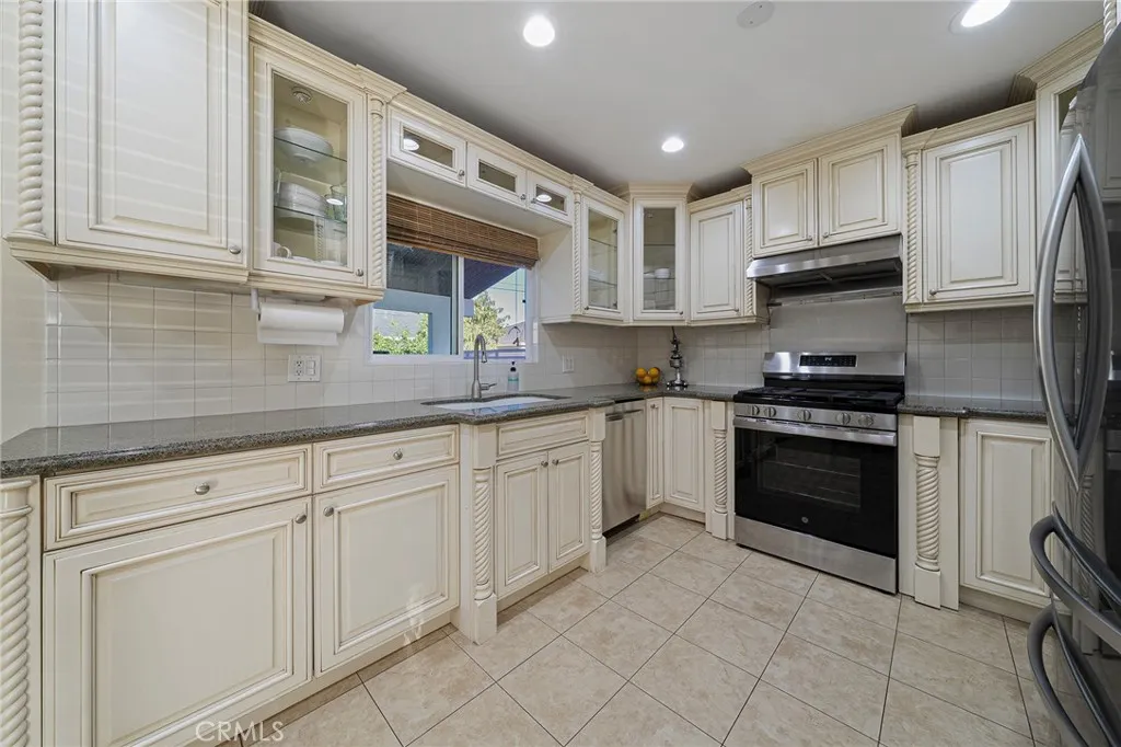 8319 Gainford, Downey, California 90240 home-pic-21