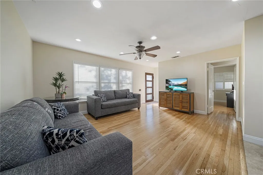 8319 Gainford, Downey, California 90240 home-pic-26