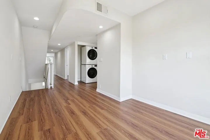 2nd Floor Bonus Den or Office