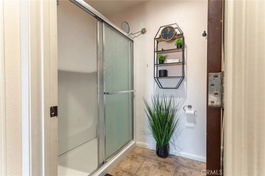 14176 Kiowa, Apple Valley, California 92307 home-pic-42