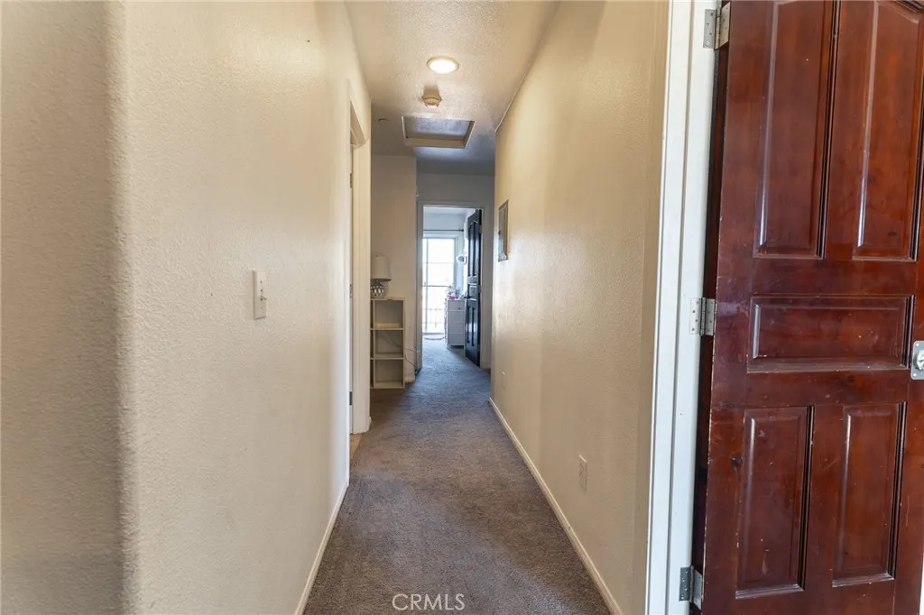 14176 Kiowa, Apple Valley, California 92307 home-pic-29