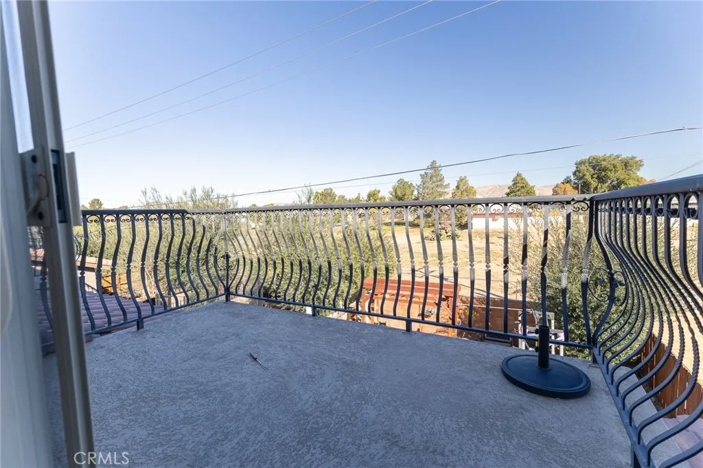 14176 Kiowa, Apple Valley, California 92307 home-pic-39