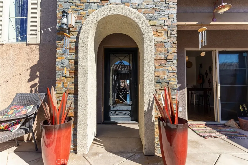 14176 Kiowa, Apple Valley, California 92307 home-pic-12