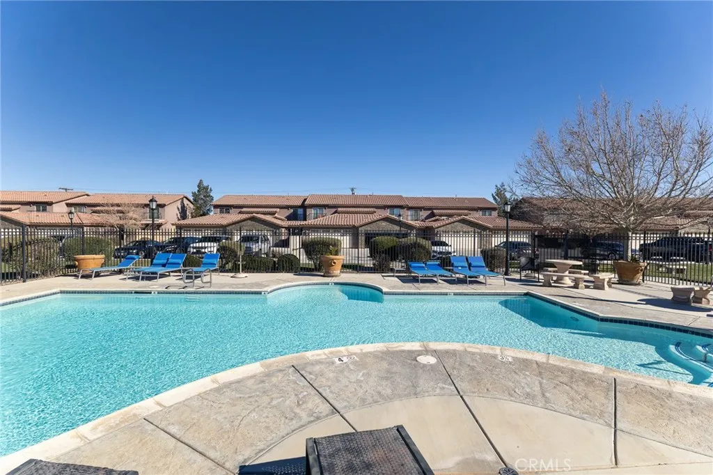 14176 Kiowa, Apple Valley, California 92307 home-pic-47
