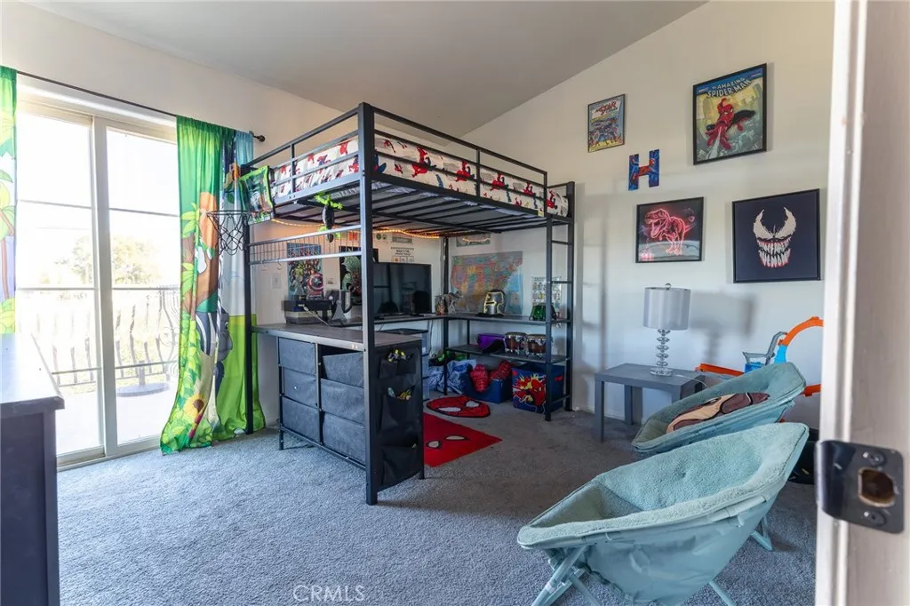 14176 Kiowa, Apple Valley, California 92307 home-pic-35