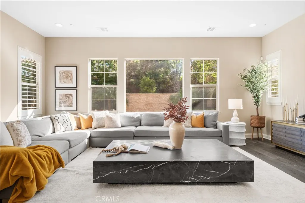 6005 Amora Drive, Chino Hills, California 91709 home-pic-16