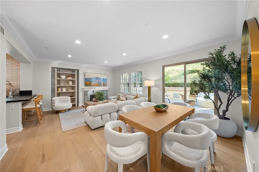 30 Shade Tree, Irvine, California 92603 home-pic-10