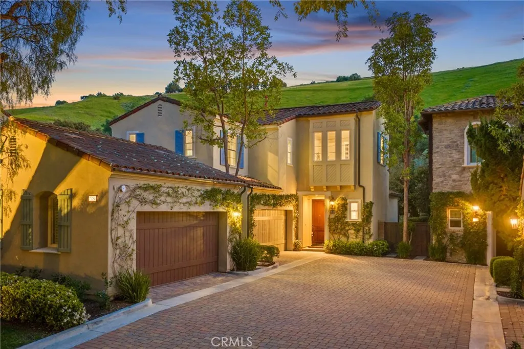 30 Shade Tree, Irvine, California 92603 home-pic-1