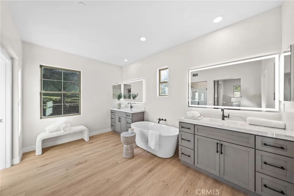 30 Shade Tree, Irvine, California 92603 home-pic-41