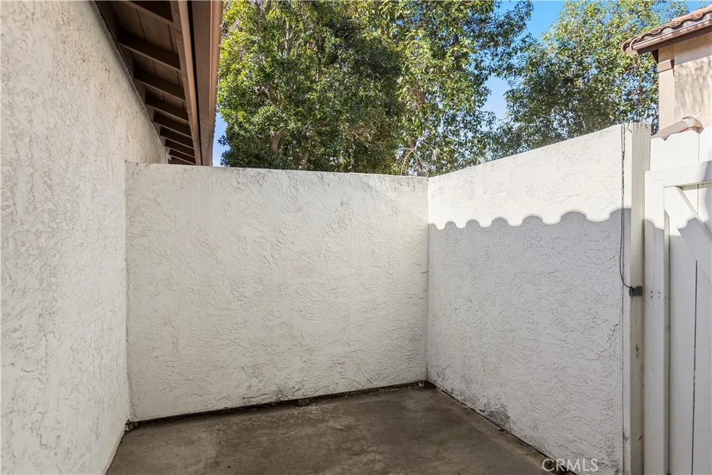 1258 Entrada Glen, Escondido, California 92027 home-pic-11