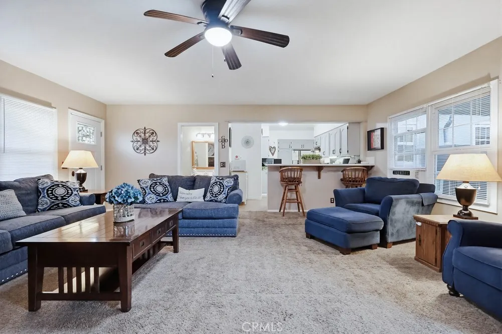 4702 Castana, Lakewood, California 90712 home-pic-38