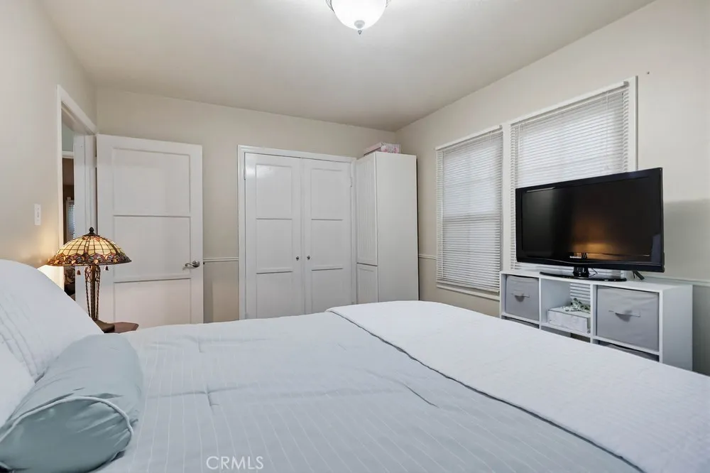4702 Castana, Lakewood, California 90712 home-pic-45