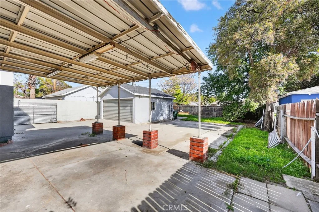 1737 N Lugo Avenue, San Bernardino, California 92404 home-pic-8