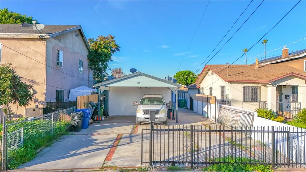 155 157 W 103 Street, Los Angeles, California 90003 home-pic-1