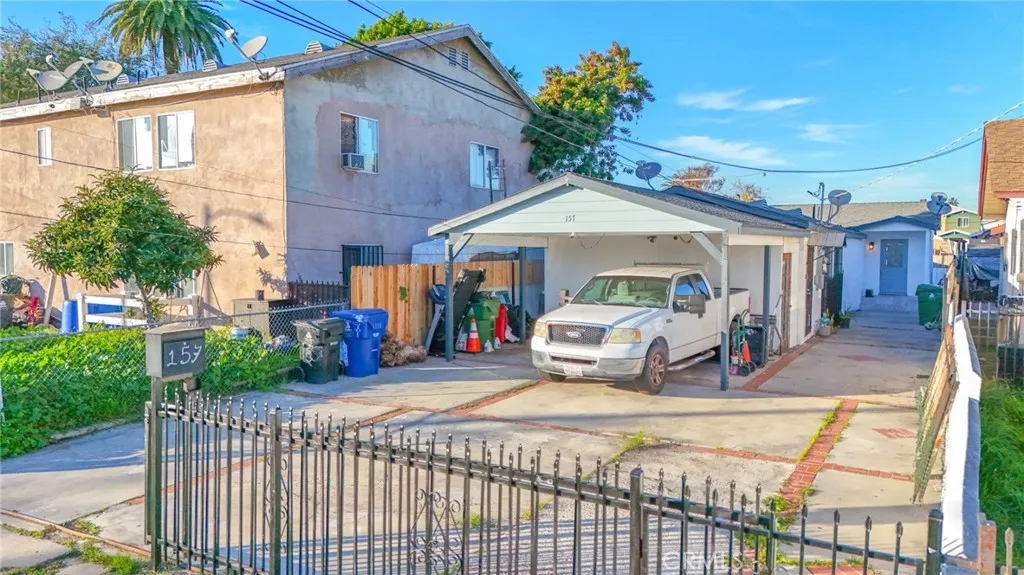 155 157 W 103 Street, Los Angeles, California 90003 home-pic-2