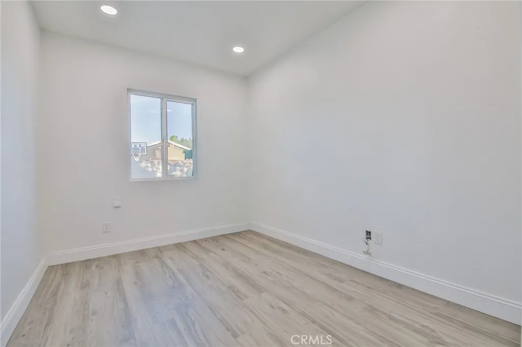155 157 W 103 Street, Los Angeles, California 90003 home-pic-23