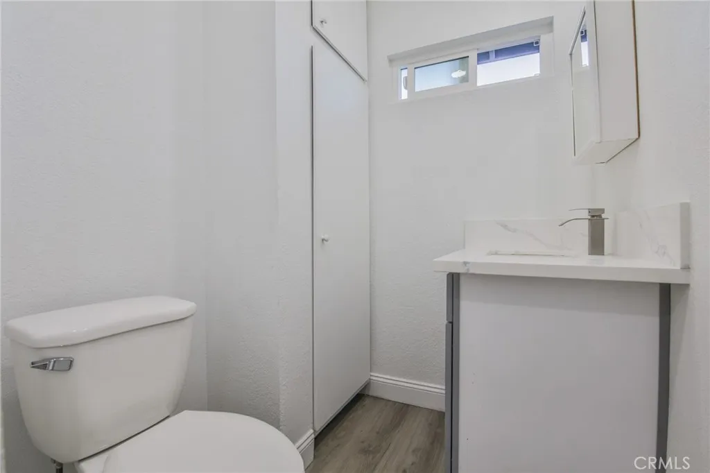 155 157 W 103 Street, Los Angeles, California 90003 home-pic-21