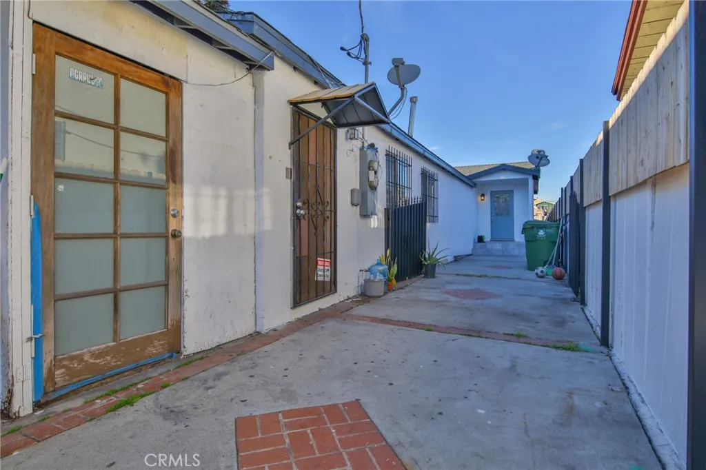 155 157 W 103 Street, Los Angeles, California 90003 home-pic-13