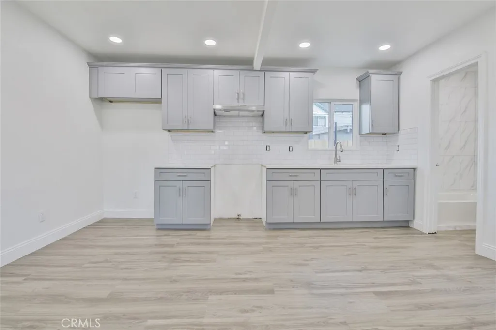 155 157 W 103 Street, Los Angeles, California 90003 home-pic-28