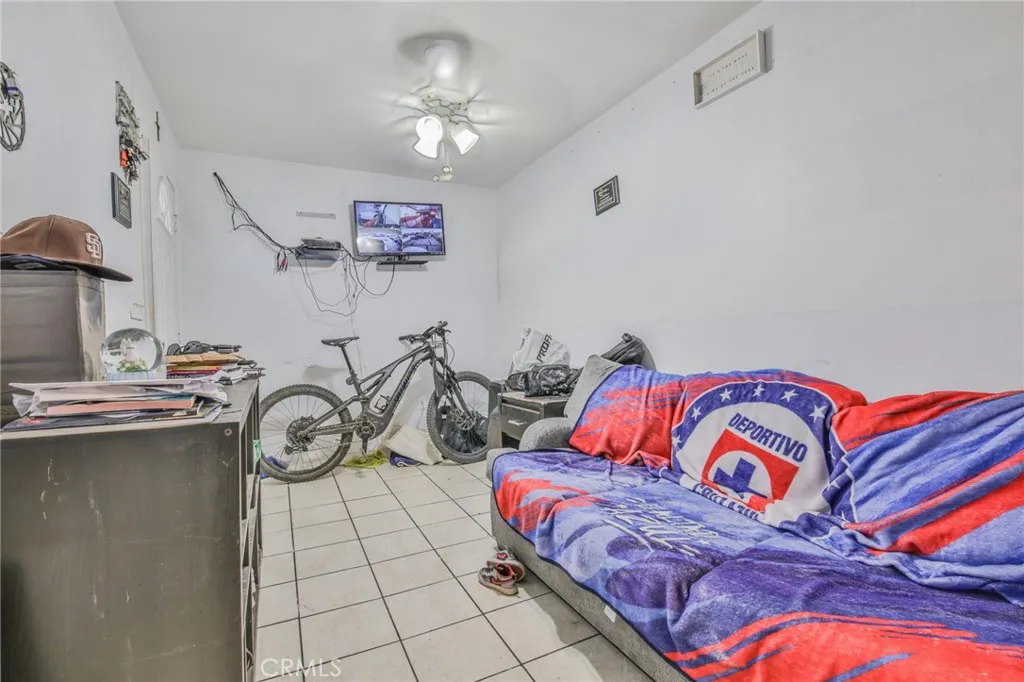 155 157 W 103 Street, Los Angeles, California 90003 home-pic-8