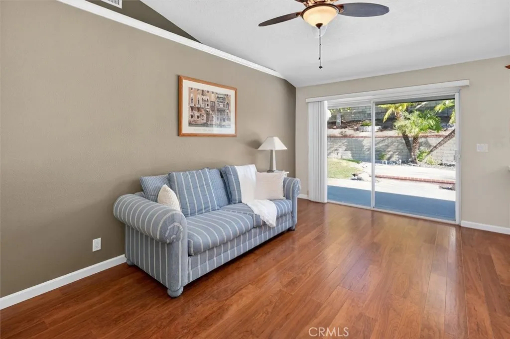 22701 Coral Way, Saugus, California 91390 home-pic-11