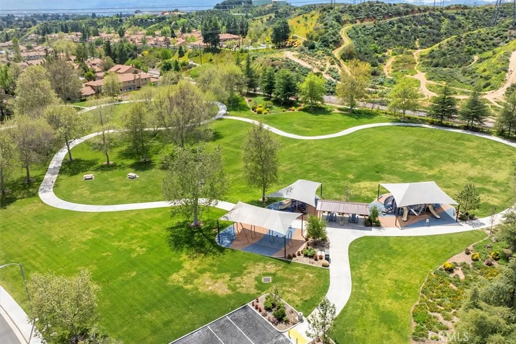 22701 Coral Way, Saugus, California 91390 home-pic-35