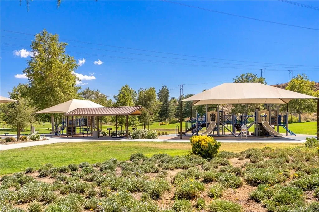22701 Coral Way, Saugus, California 91390 home-pic-32