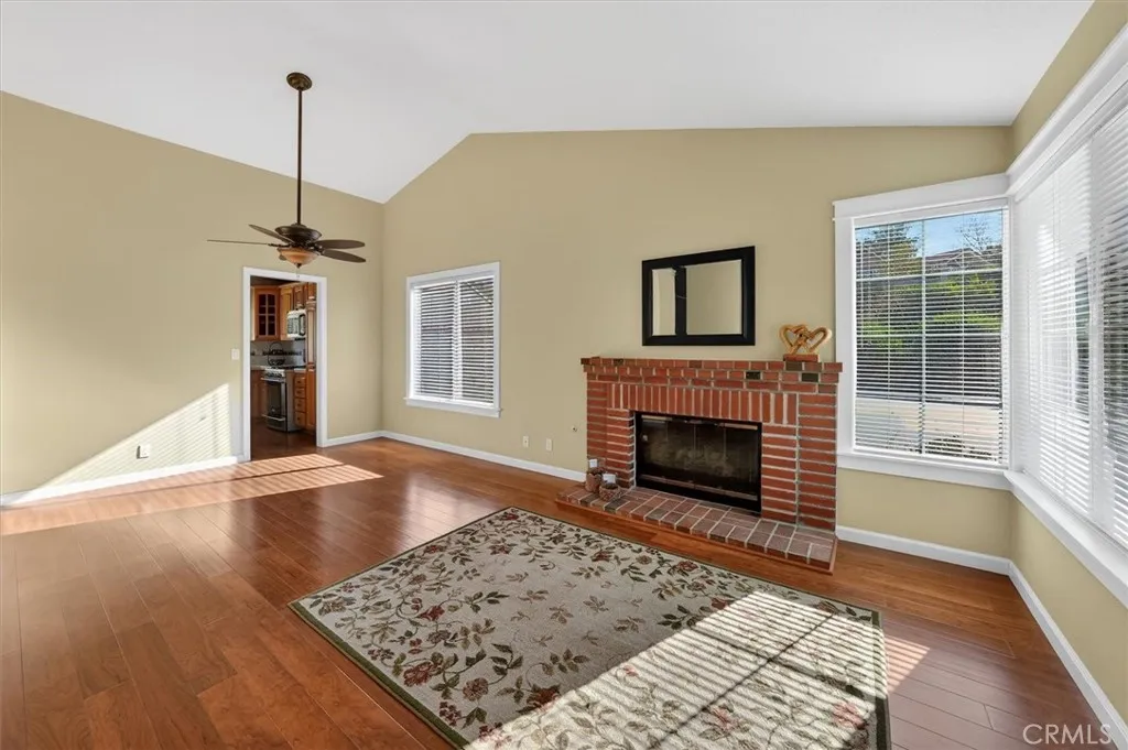 22701 Coral Way, Saugus, California 91390 home-pic-5