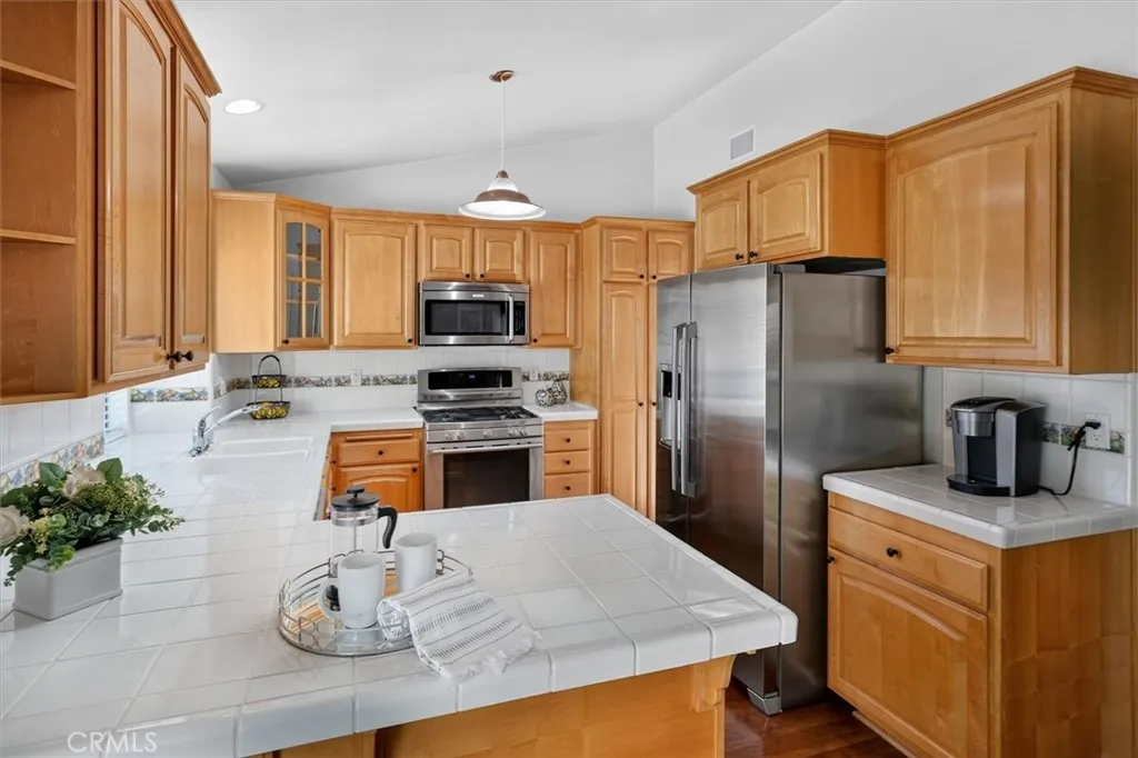 22701 Coral Way, Saugus, California 91390 home-pic-14