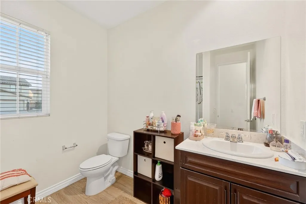 15941 Silver Tip, Victorville, California 92394 home-pic-5